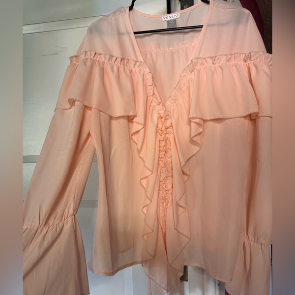 VENUS Tops - Venus Women's Peach Ruffle Top Brand New